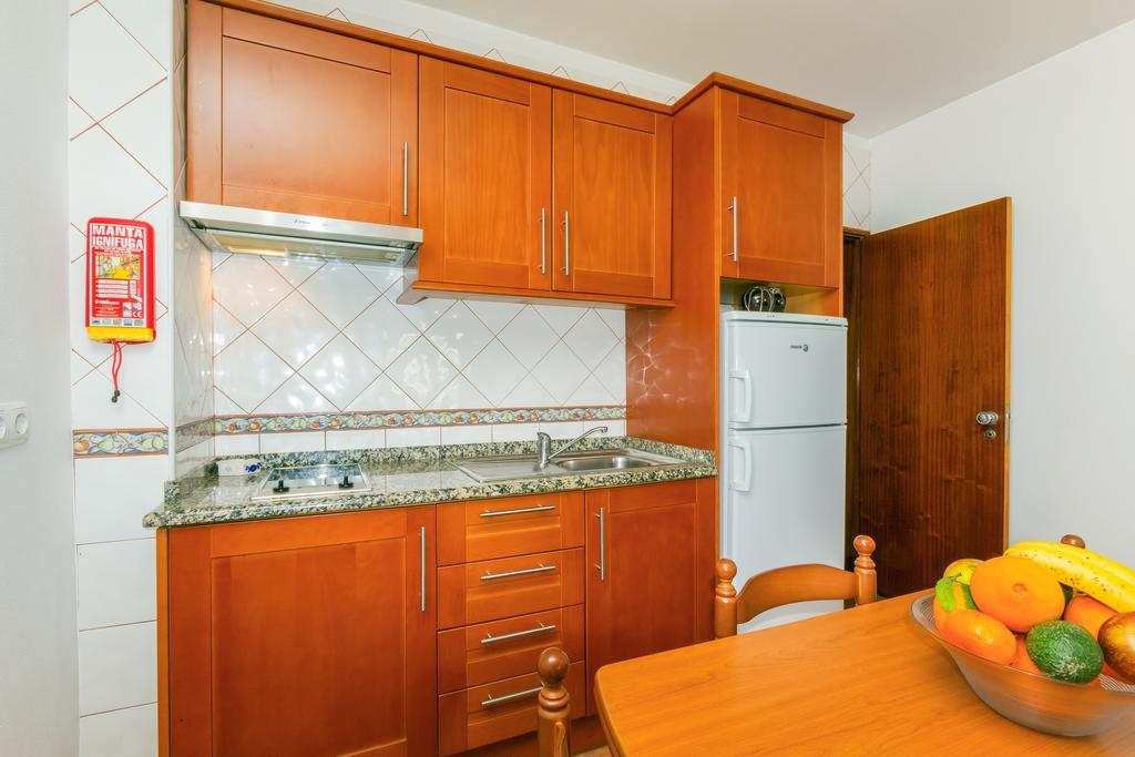 Apartamentos Arcada Quarteira Extérieur photo