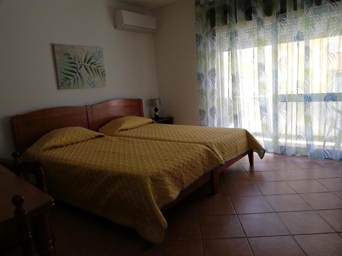 Apartamentos Arcada Quarteira Extérieur photo